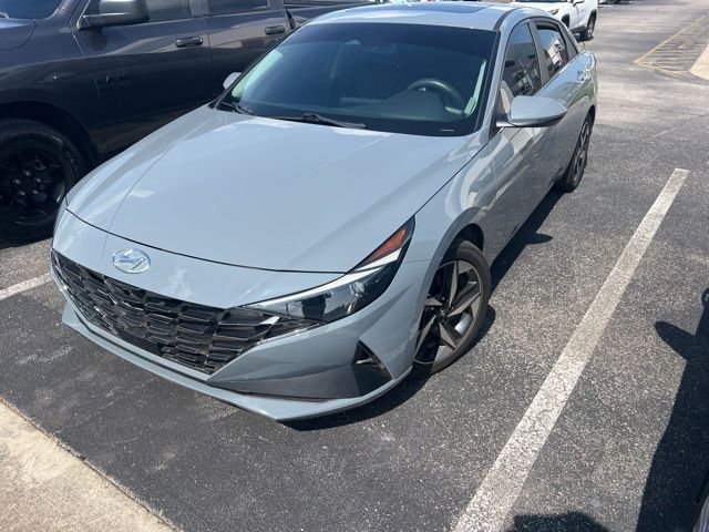 2022 Hyundai Elantra 1.6 HEV Limited DCT's photo