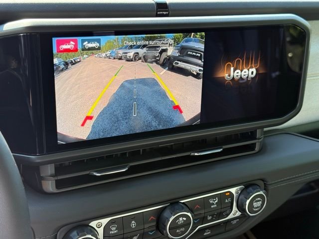 2025 Jeep Wrangler 4-Door Sahara - Photo 10
