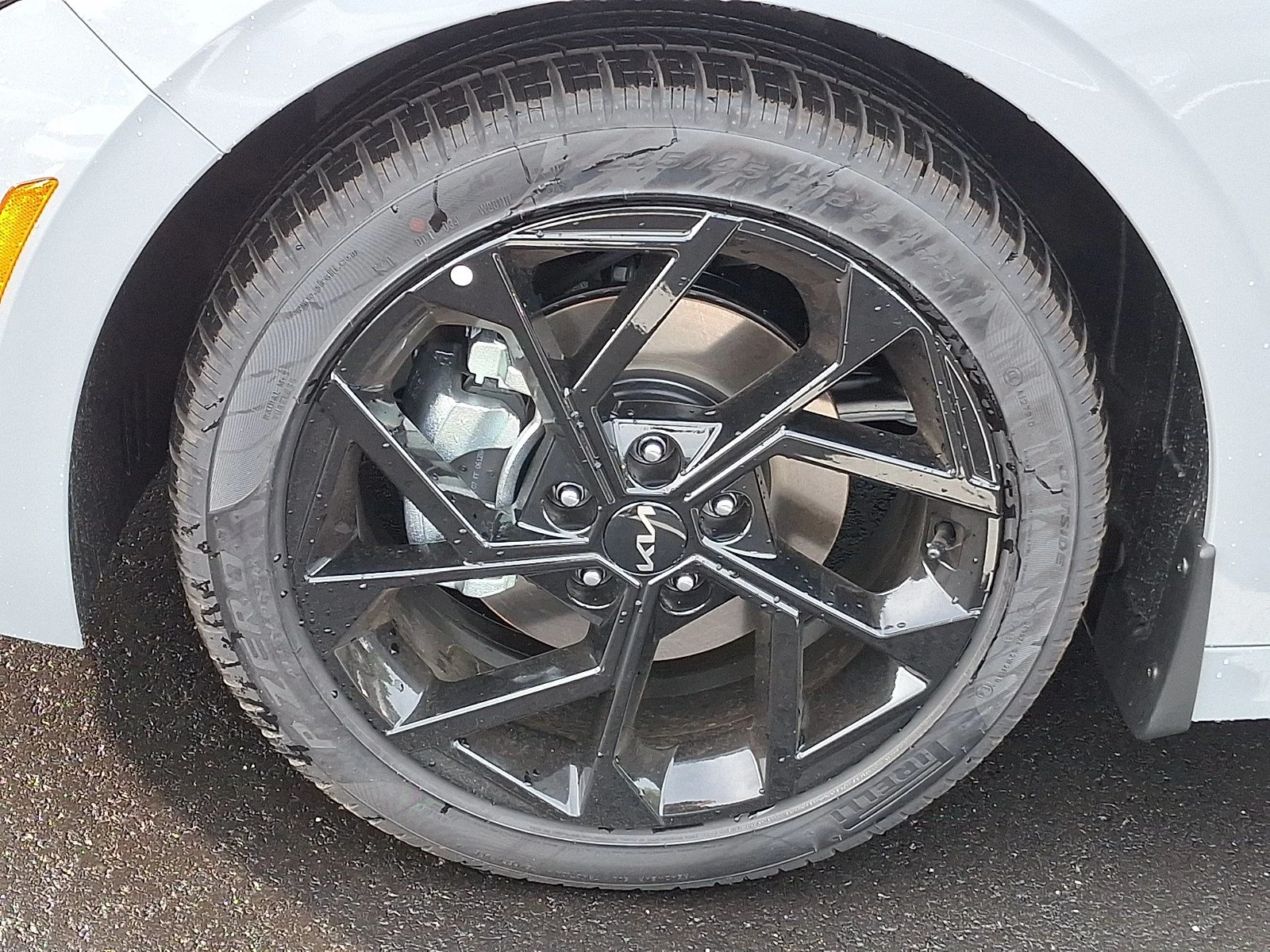 New 2026 Wolf Gray Kia GT-Line AWD image 4