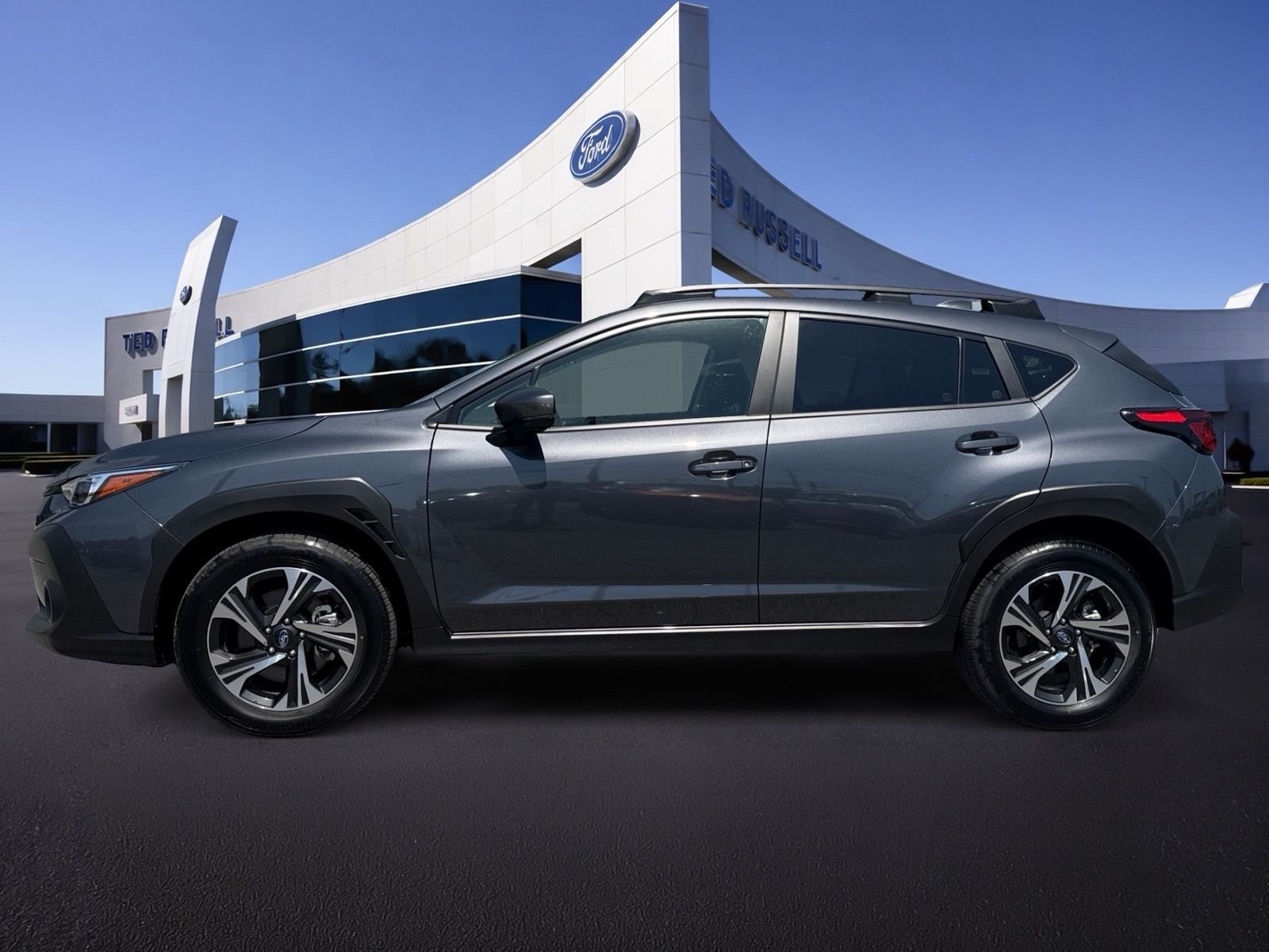 Used 2025 Gray Metallic Subaru Premium image 8