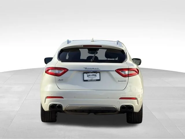 Used 2019 White Maserati S GranLusso image 6