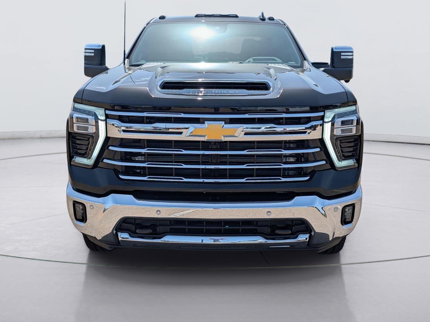 2026 Chevrolet Silverado 2500 HD LTZ - Photo 8