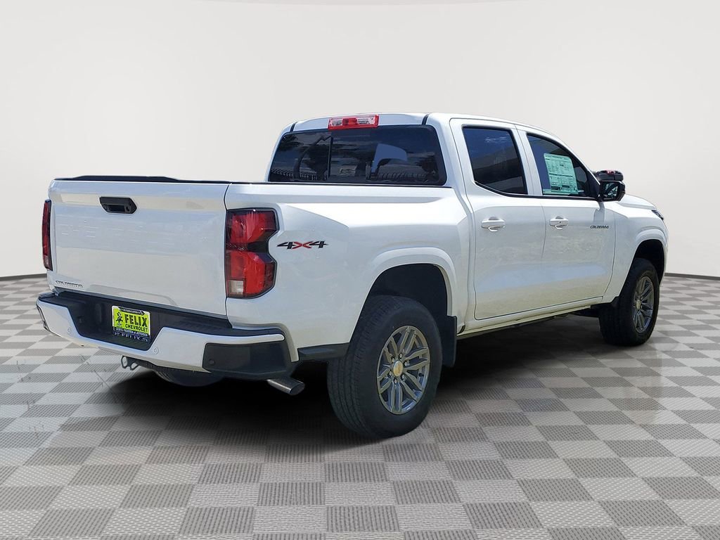 New 2026 Summit White Chevrolet LT image 4