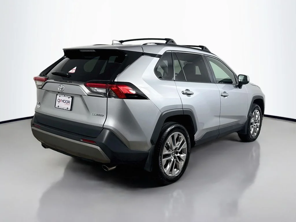 Used 2025 Silver Sky Metallic Toyota Limited image 7