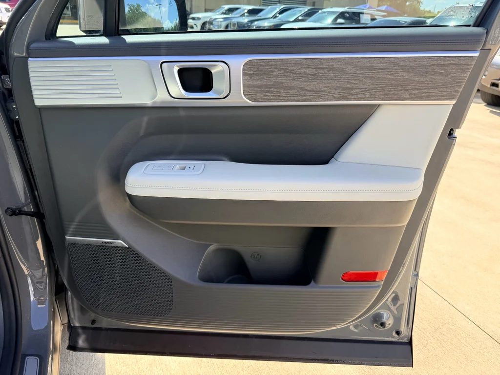 Used 2024 Hampton Gray Hyundai Calligraphy image 12