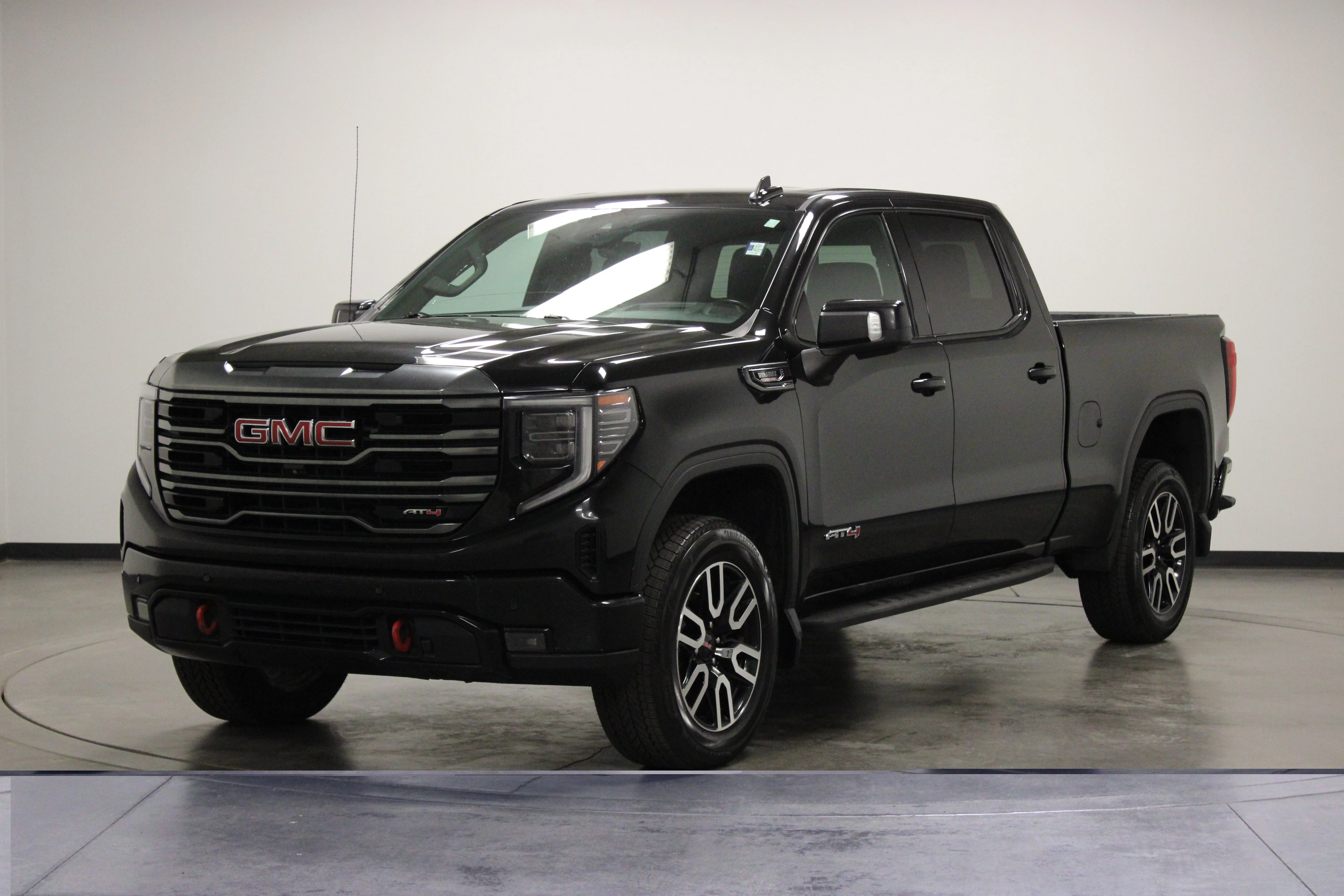 Used 2023 Onyx Black GMC AT4 image 4