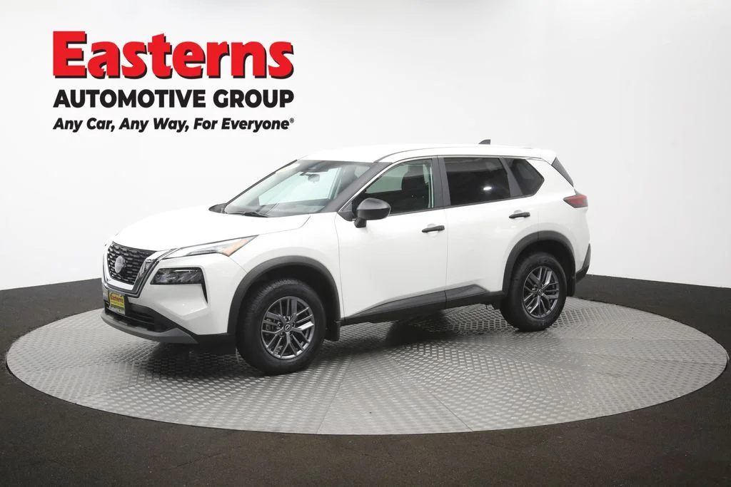 Used 2023 White Nissan S image 57