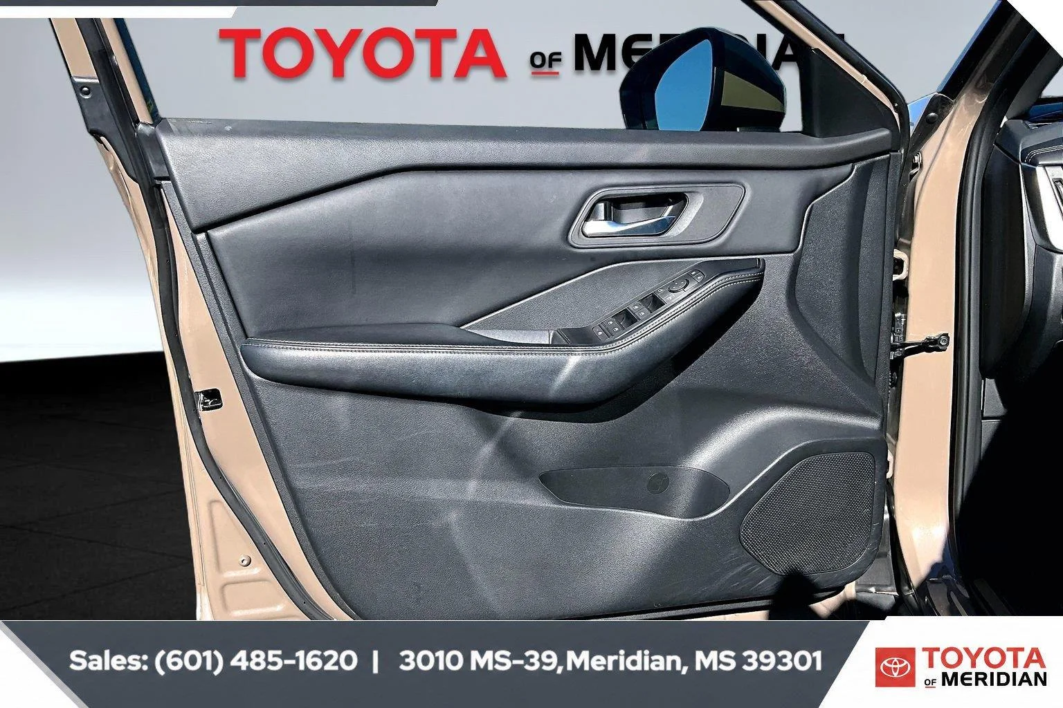 Used 2024 Baja Storm Metallic Nissan SV image 17