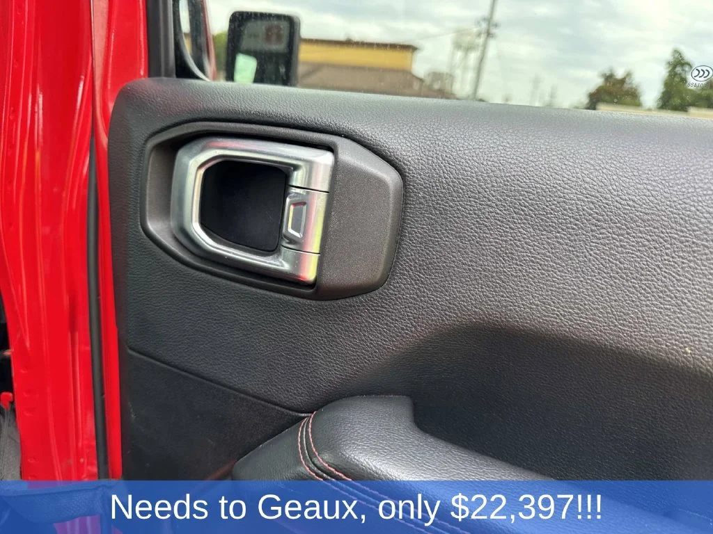 Used 2018 Red Jeep Unlimited Rubicon image 32