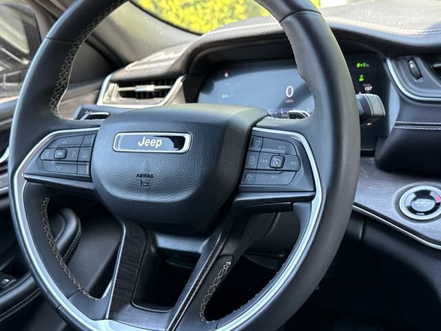 Used 2024 Silver Zynith Jeep 4xe image 11
