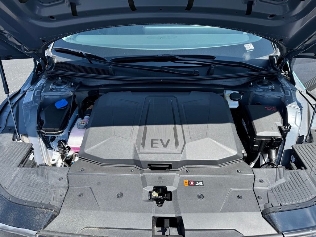 New 2026 Teal Hyundai SEL image 10