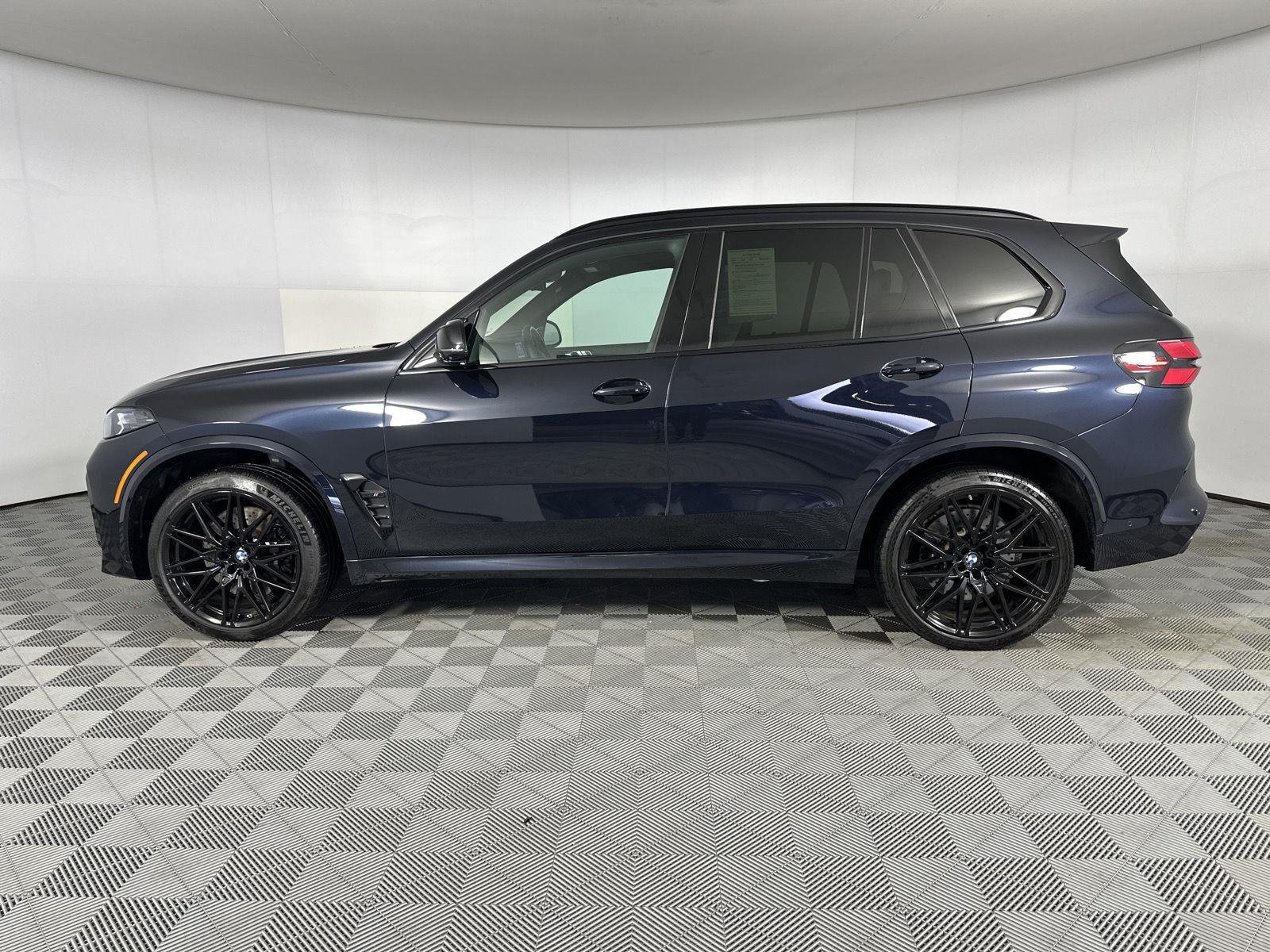 Used 2024 Carbon Black Metallic BMW Competition image 5