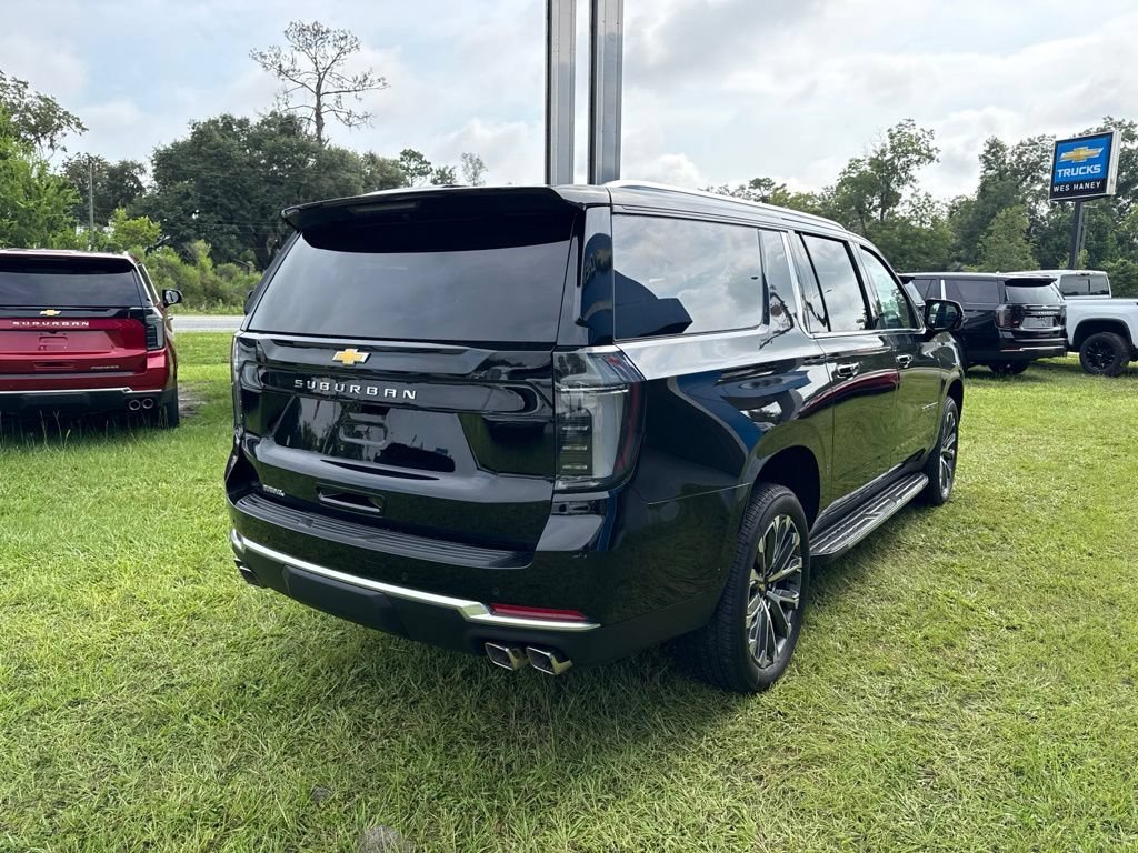 New 2026 Black Chevrolet High Country image 4