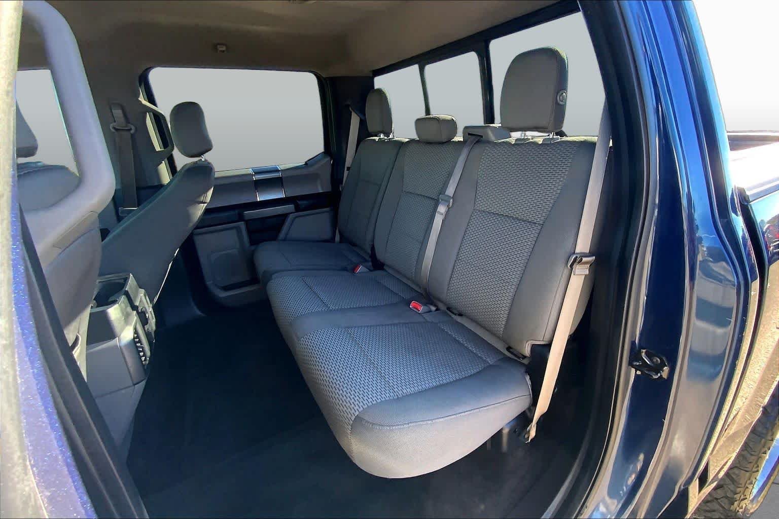 Used 2016 Blue Jeans Metallic Ford XLT image 20