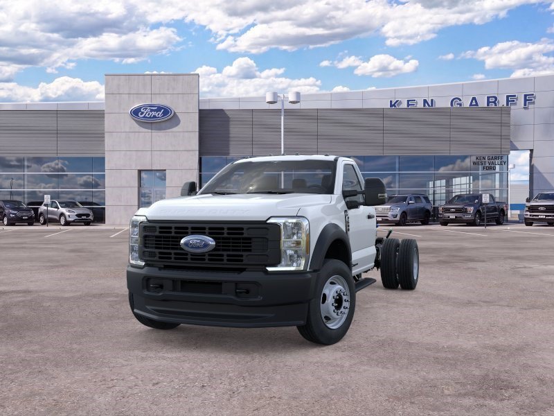 New 2026 Oxford White Ford CHAS/C image 2