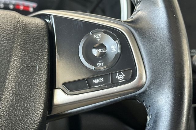 Used 2017 Crystal Black Pearl Honda Touring image 26