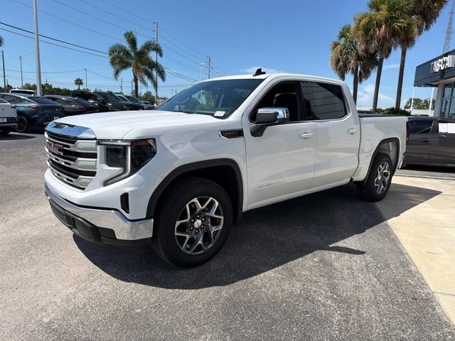 New 2026 Summit White GMC SLE image 4