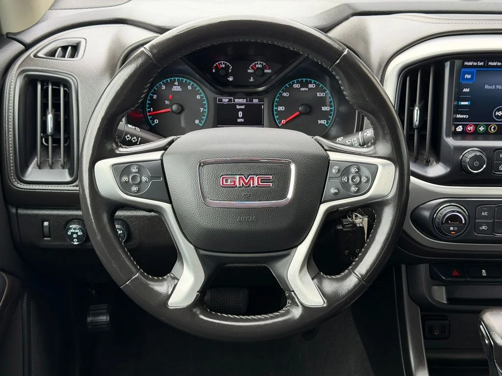 Used 2022 Gray GMC Elevation image 16