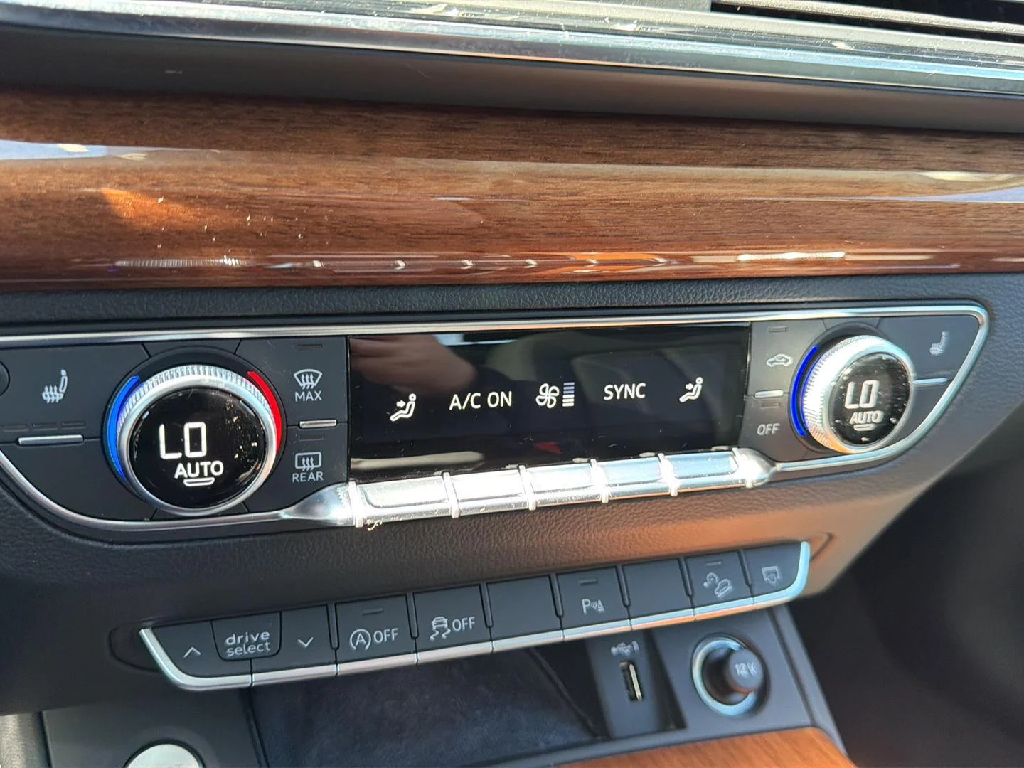 Used 2023 Florett Silver Metallic Audi S line Premium Plus image 24