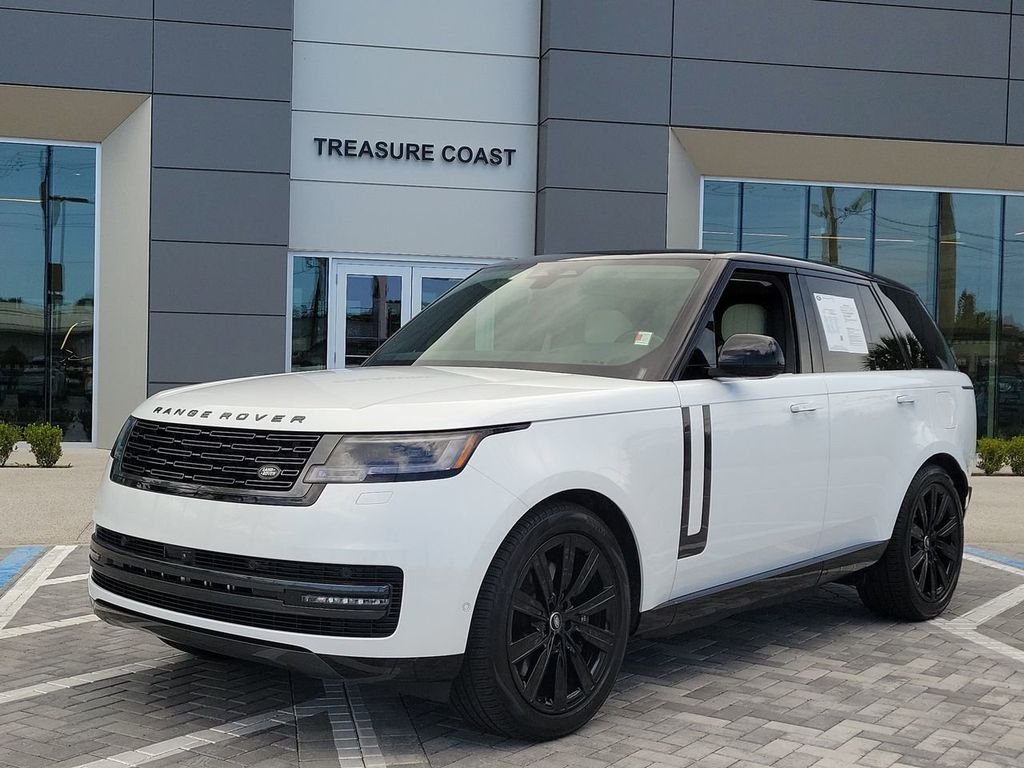 2025 Land Rover Range Rover SE