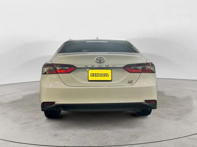 Used 2022 White Toyota LE image 6