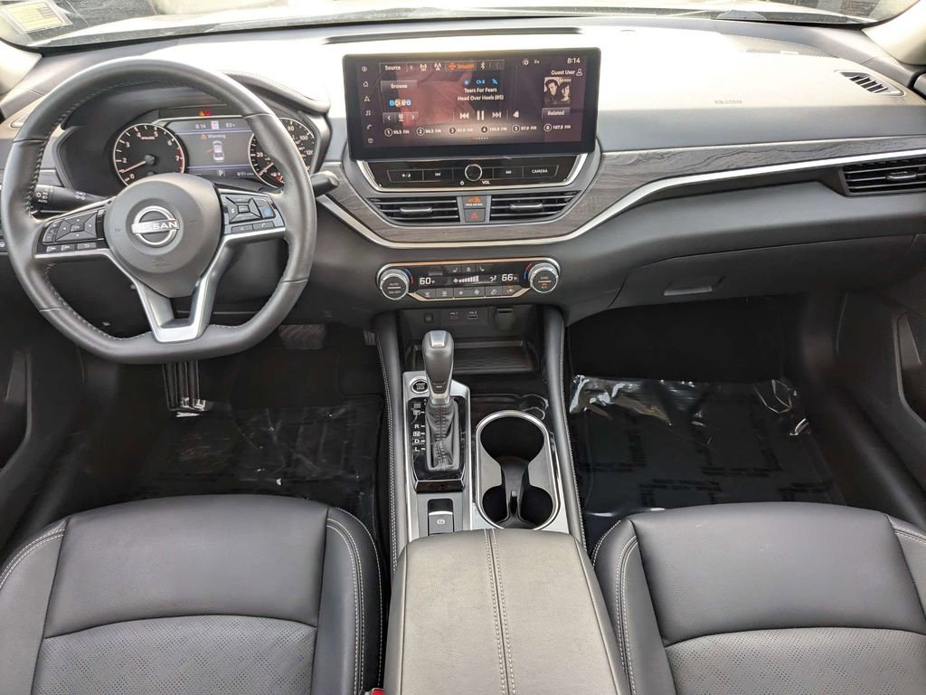 2025 Nissan Altima SL - Photo 14