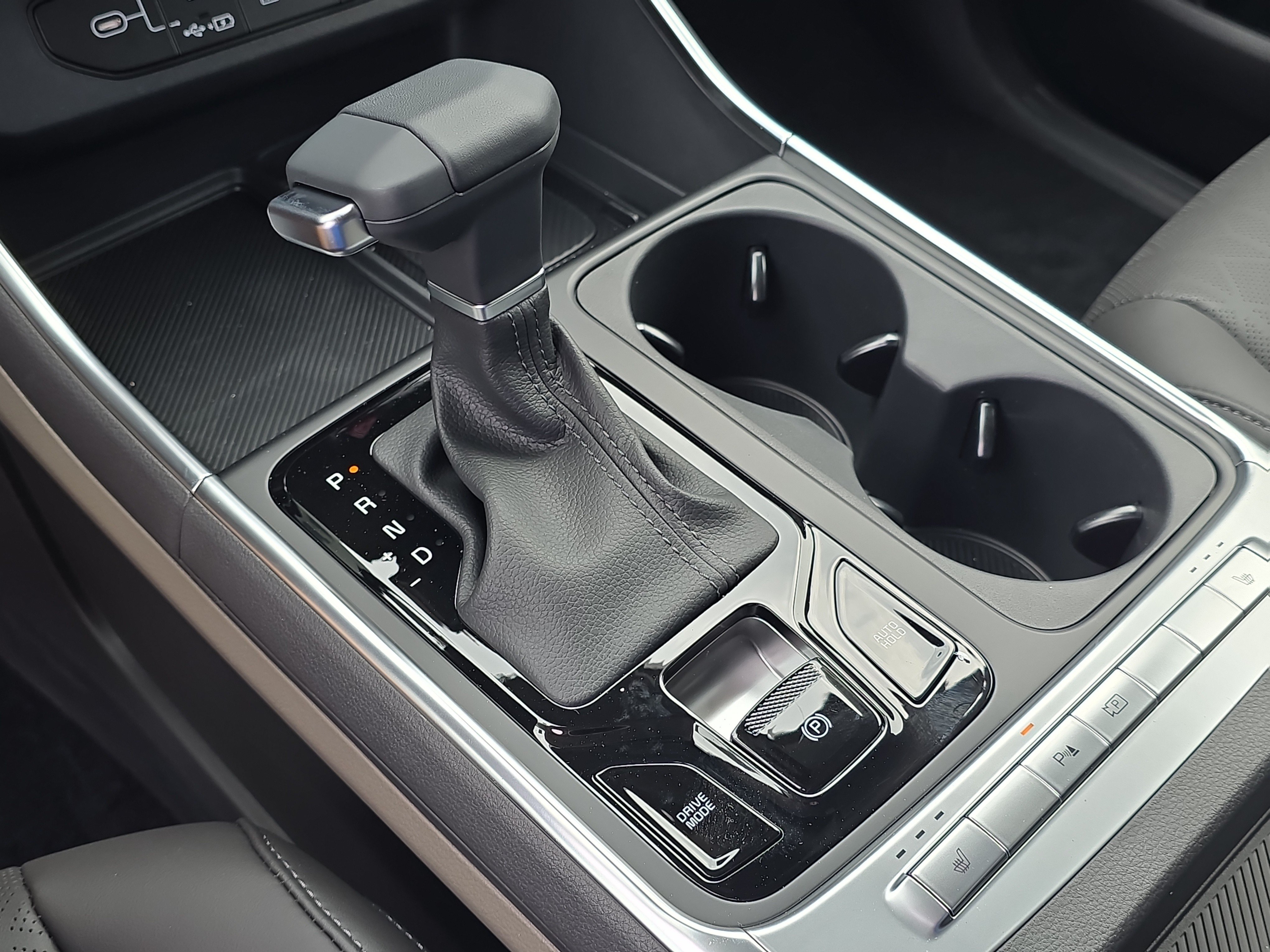 New 2026 Snow White Pearl Kia EX image 27