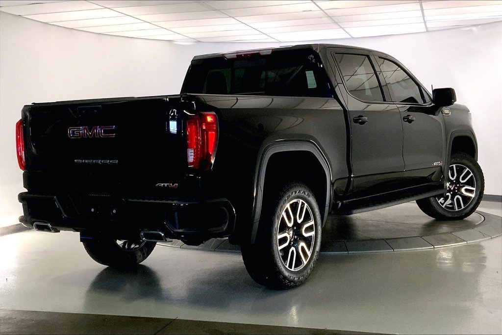 Used 2026 Onyx Black GMC AT4 image 12