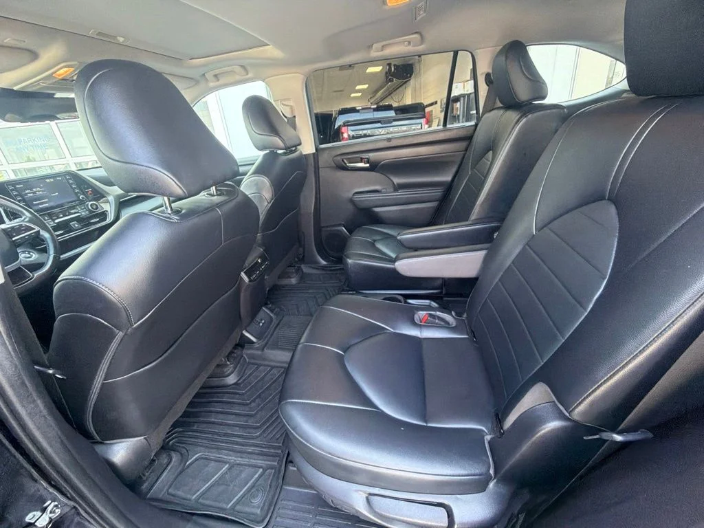 Used 2022 Black Toyota XLE image 48