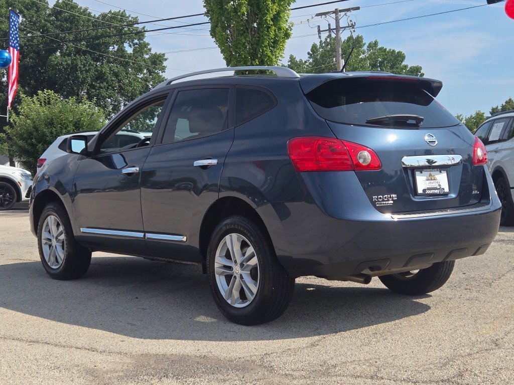 Used 2015 Blue Nissan S image 13