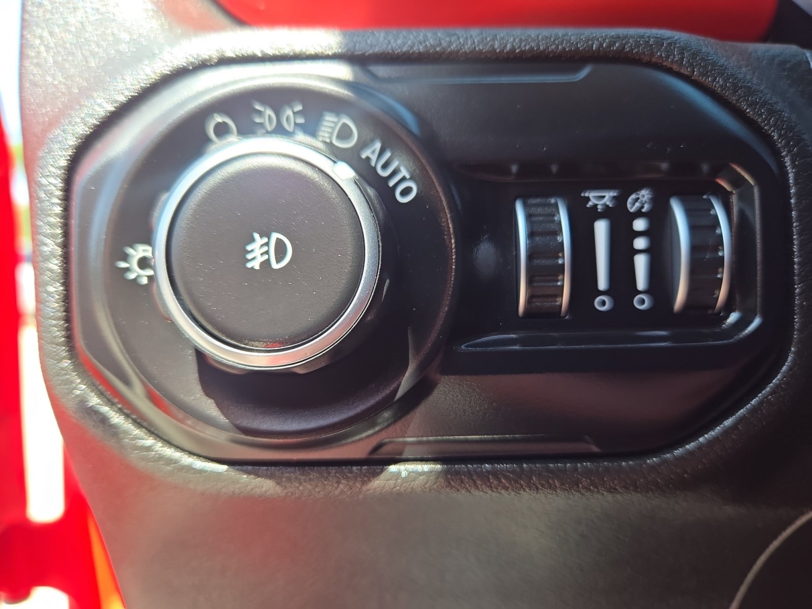 Used 2019 Firecracker Red Clearcoat Jeep Rubicon image 28