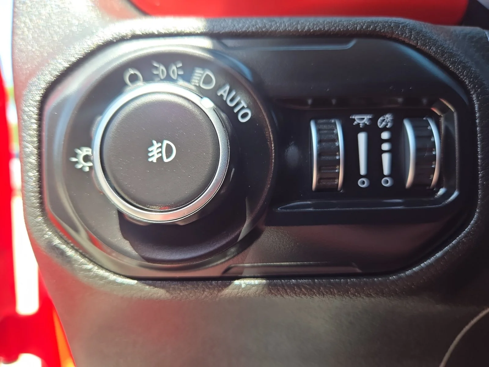 Used 2019 Firecracker Red Clearcoat Jeep Rubicon image 28