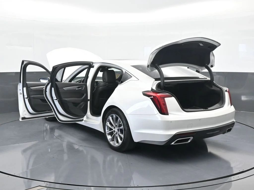 Used 2020 Crystal White Tricoat Cadillac Premium Luxury image 77