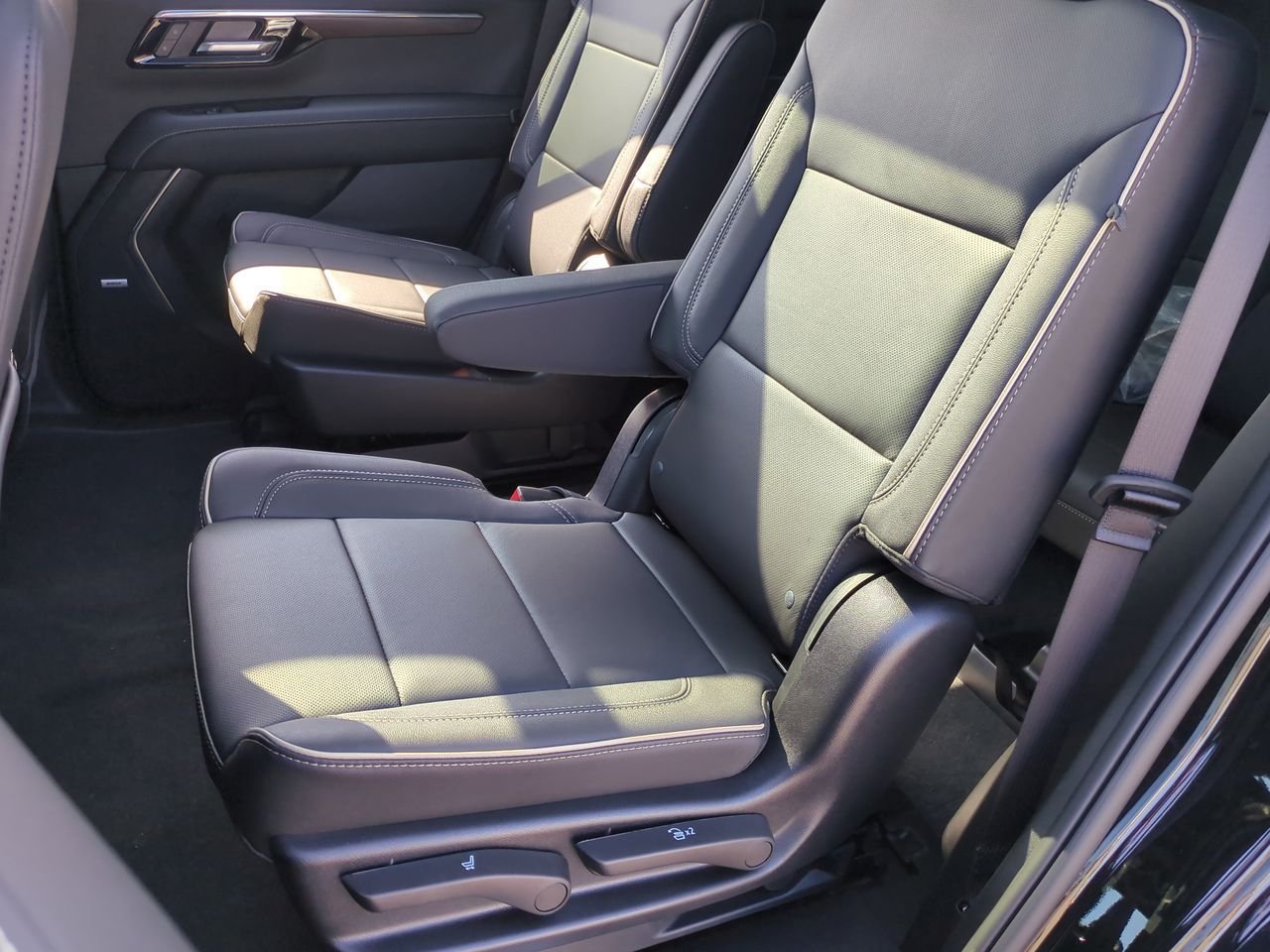 2026 Chevrolet Tahoe Premier - Photo 26