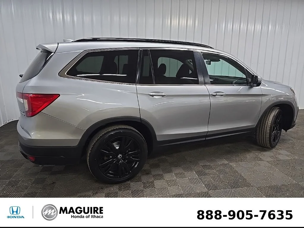 Used 2022 Gray Honda Special Edition image 3