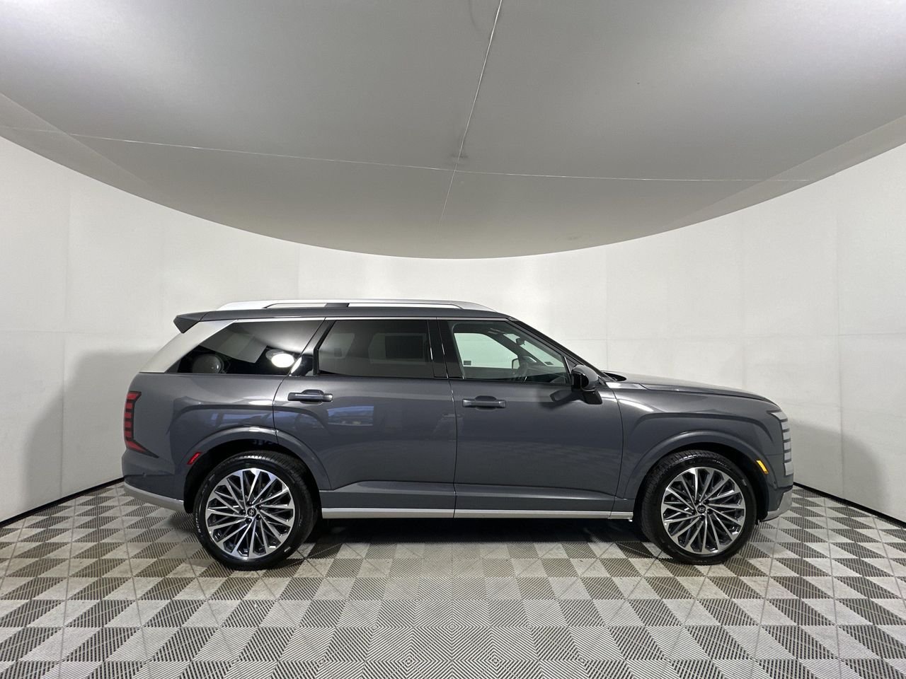 New 2026 Ecotronic Gray Pearl Hyundai Calligraphy image 8