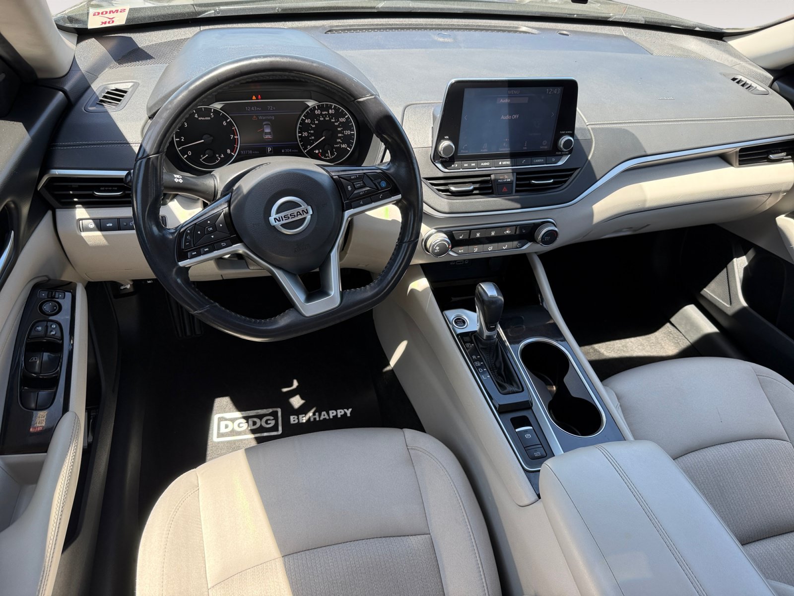 Used 2021 Super Black Clearcoat NISSAN 2.5 SV image 15
