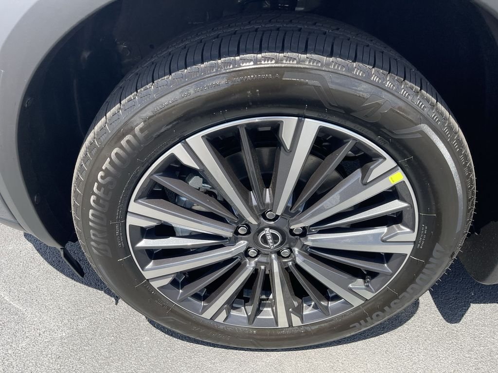 New 2026 Gray Nissan Platinum image 14