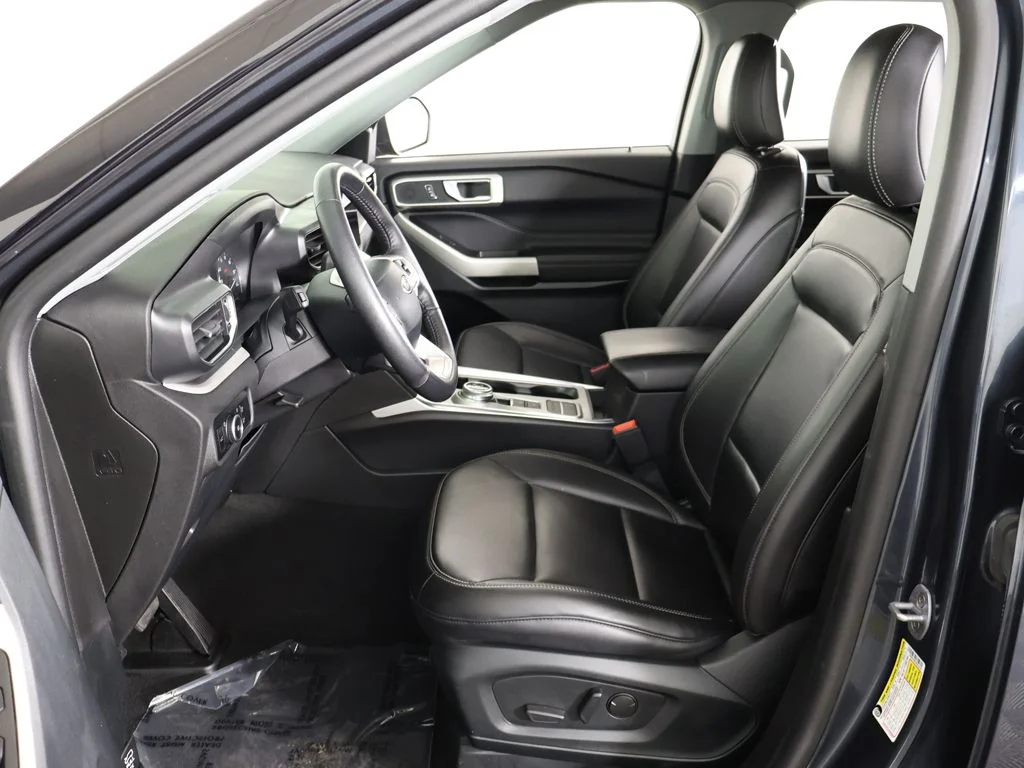 Used 2024 Blue Ford XLT image 25