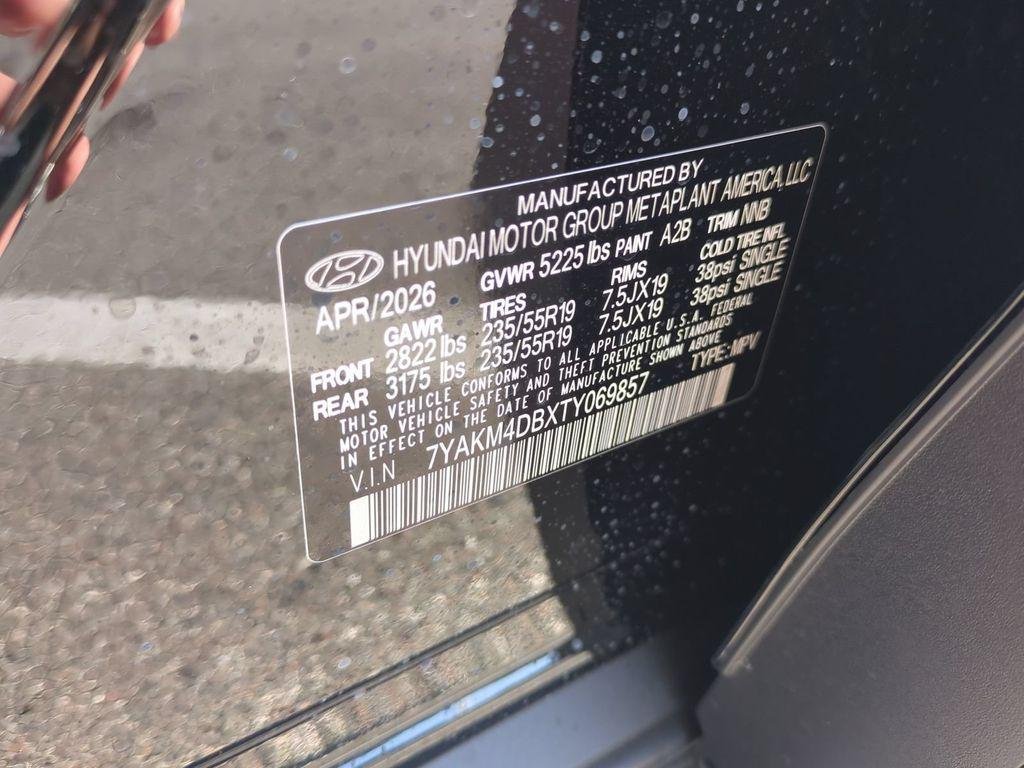 New 2026 Black Hyundai SE Standard Range image 39