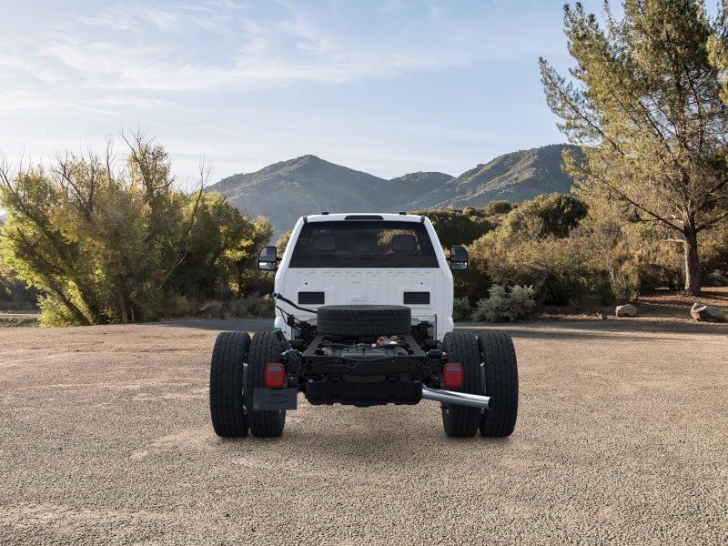 New 2026 Oxford White Ford F-600® XL image 5