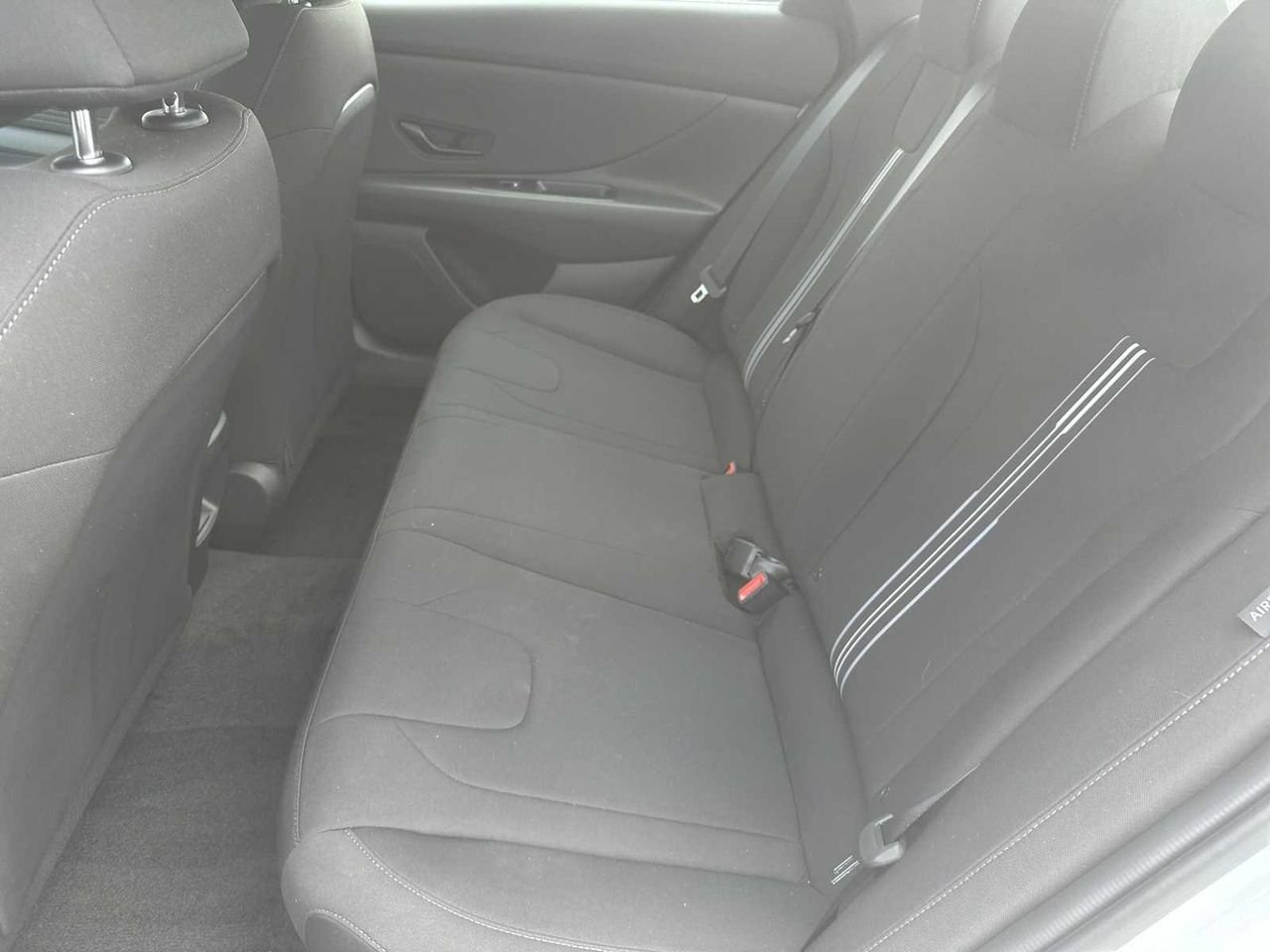 2025 Hyundai Elantra Blue - Photo 43
