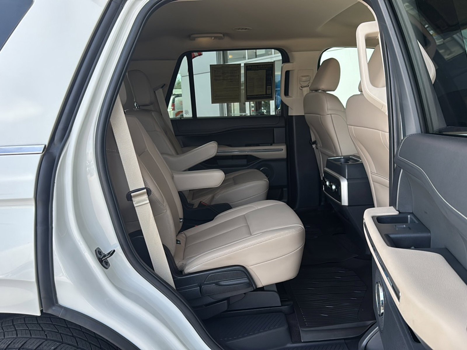 Used 2022 Star White Metallic Tri Coat Ford XLT image 21