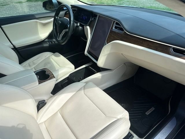Used 2018 Silver Metallic Tesla 100D image 21