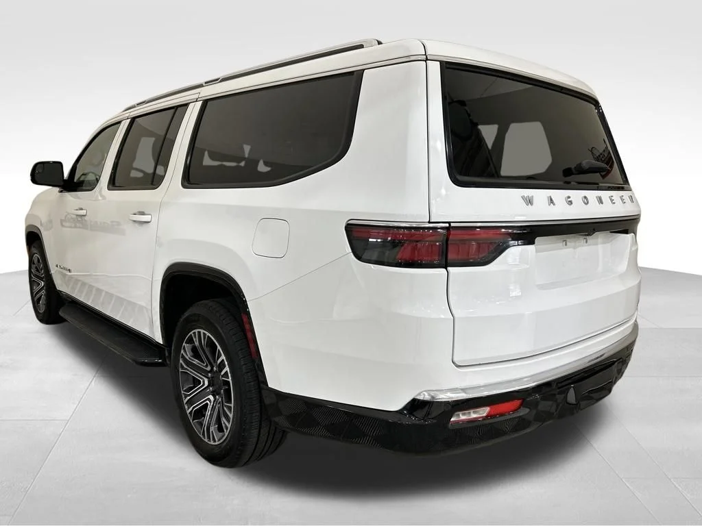 Used 2024 White Jeep Series II image 3