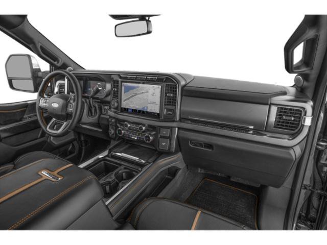 Used 2025  Ford  image 14