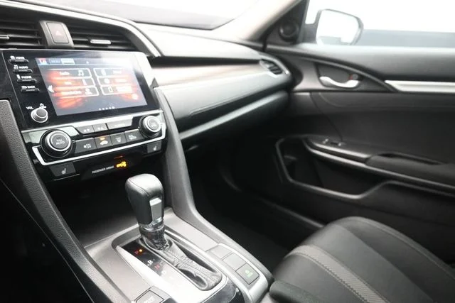 Used 2019 White Honda EX image 28