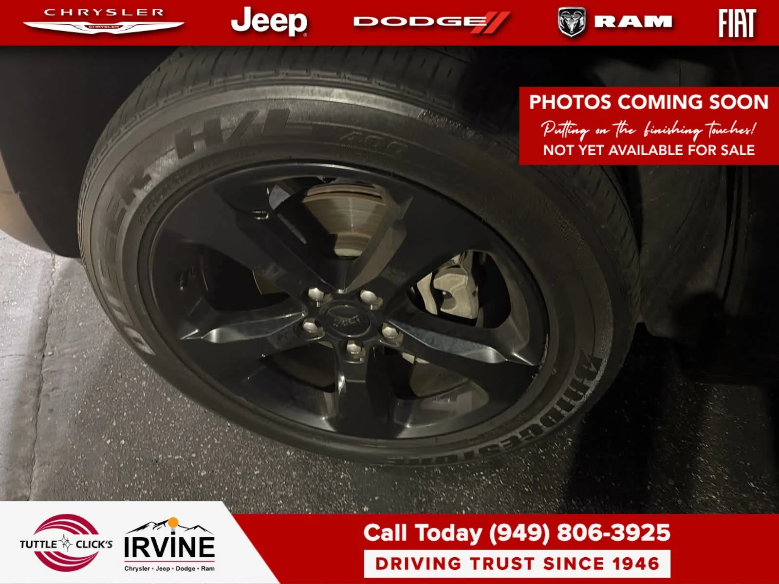 Used 2024 Diamond Black Crystal Pearlcoat Jeep Altitude X image 7