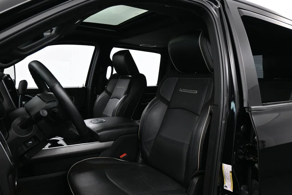 Used 2024 Diamond Black Crystal Pearlcoat Ram Laramie image 10