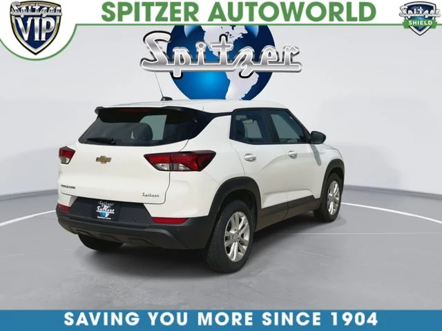 Used 2022 White Chevrolet LS image 9